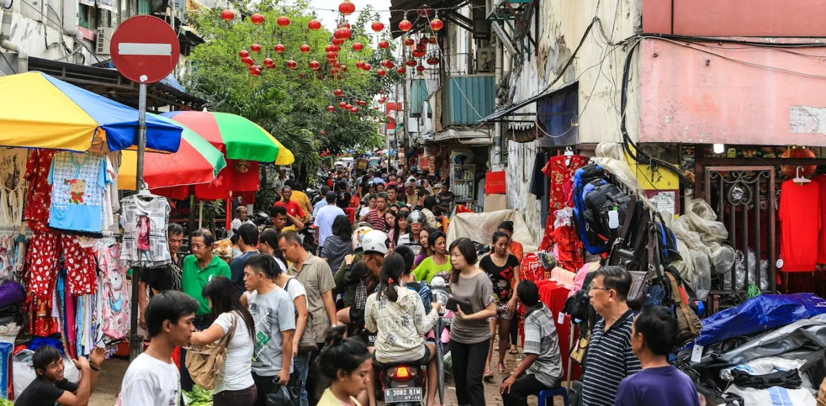 Provokasi Anti-Tionghoa Muncul Saat Gejolak Politik, Solidaritas Digital Lintas Etnis Menguat