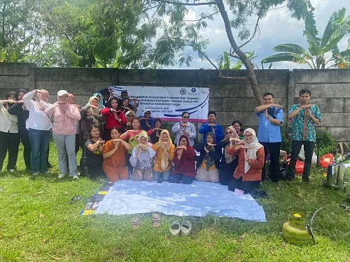 IPB University Terapkan PiRoTech Berbasis IoT untuk Olah Sampah Plastik di RW 08 Mulyaharja