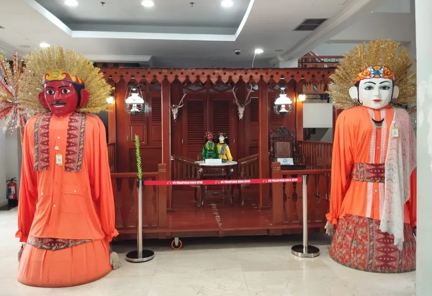 Museum Betawi Setu Babakan Ramai Dikunjungi saat HUT ke-498 Jakarta, Koleksi Roti Buaya hingga Katapel Raksasa Menarik Perhatian