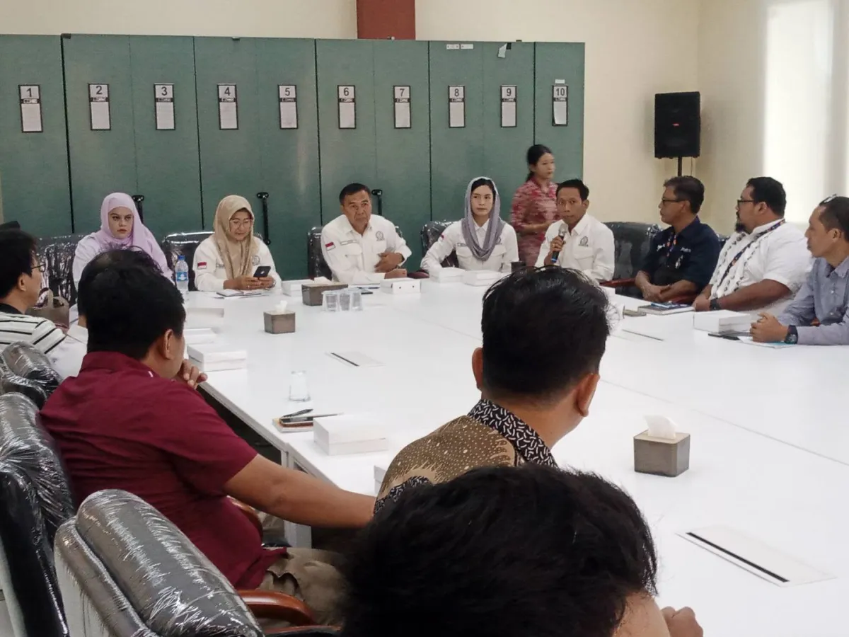 Komisi I DPRD Kota Mojokerto Gelar RDP, Soroti Perizinan dan Penataan Jaringan Internet