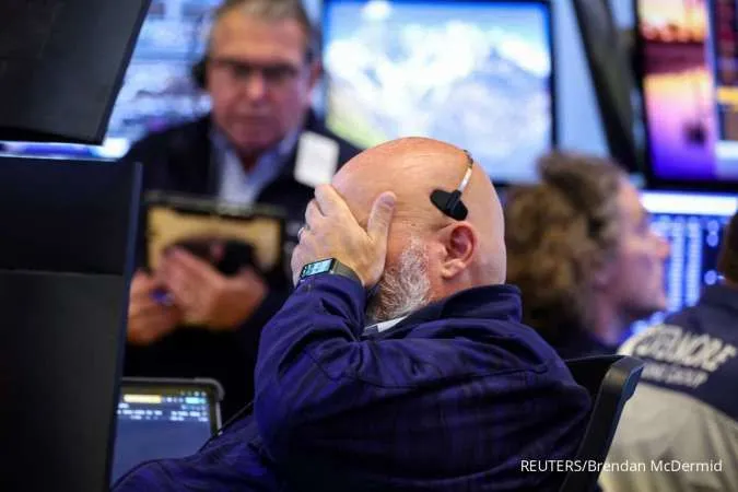 Wall Street Dibuka Melemah, Investor Cerna Laba Emiten dan Data Ekonomi Beragam
