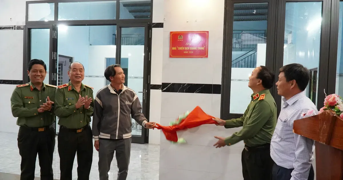 Kementerian Keamanan Publik Rampungkan Pembangunan 419 Rumah Korban Kampanye Quang Trung Lebih Cepat dari Target