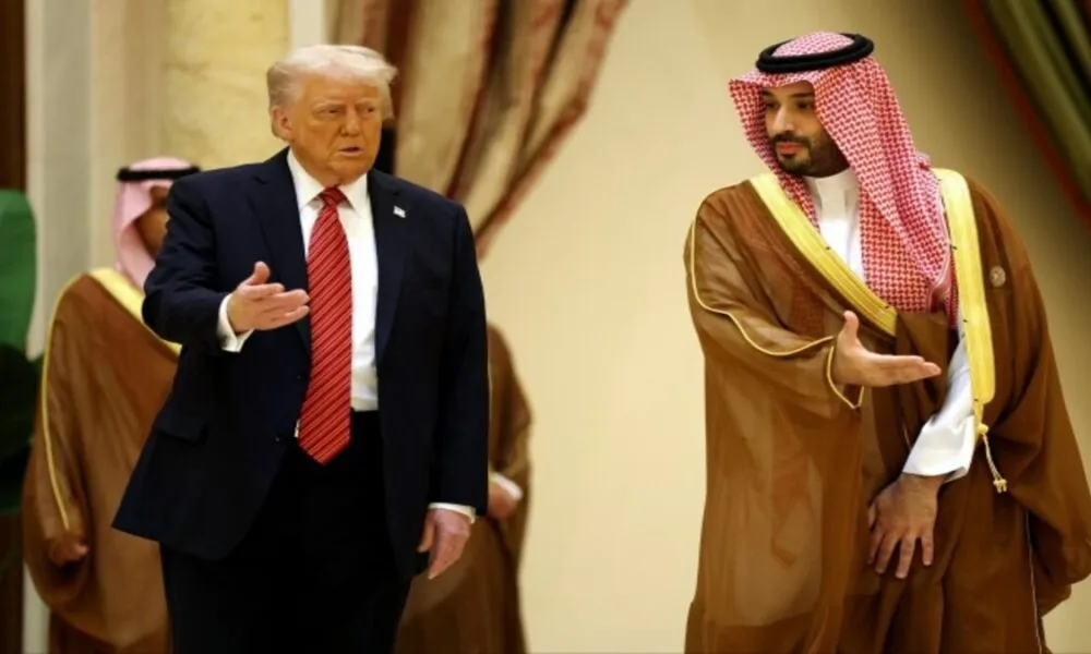 Trump Beri Sinyal Opsi Militer dan Dukung Demonstran Iran, Ketegangan Global Meningkat