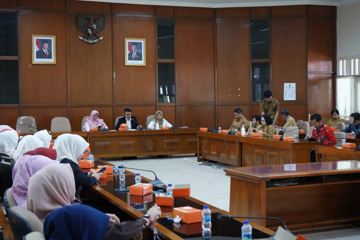 DPRD DIY Terima Kunjungan DPRD Kabupaten Cirebon, Bahas Keterbukaan Informasi hingga Perlindungan Perempuan dan Anak