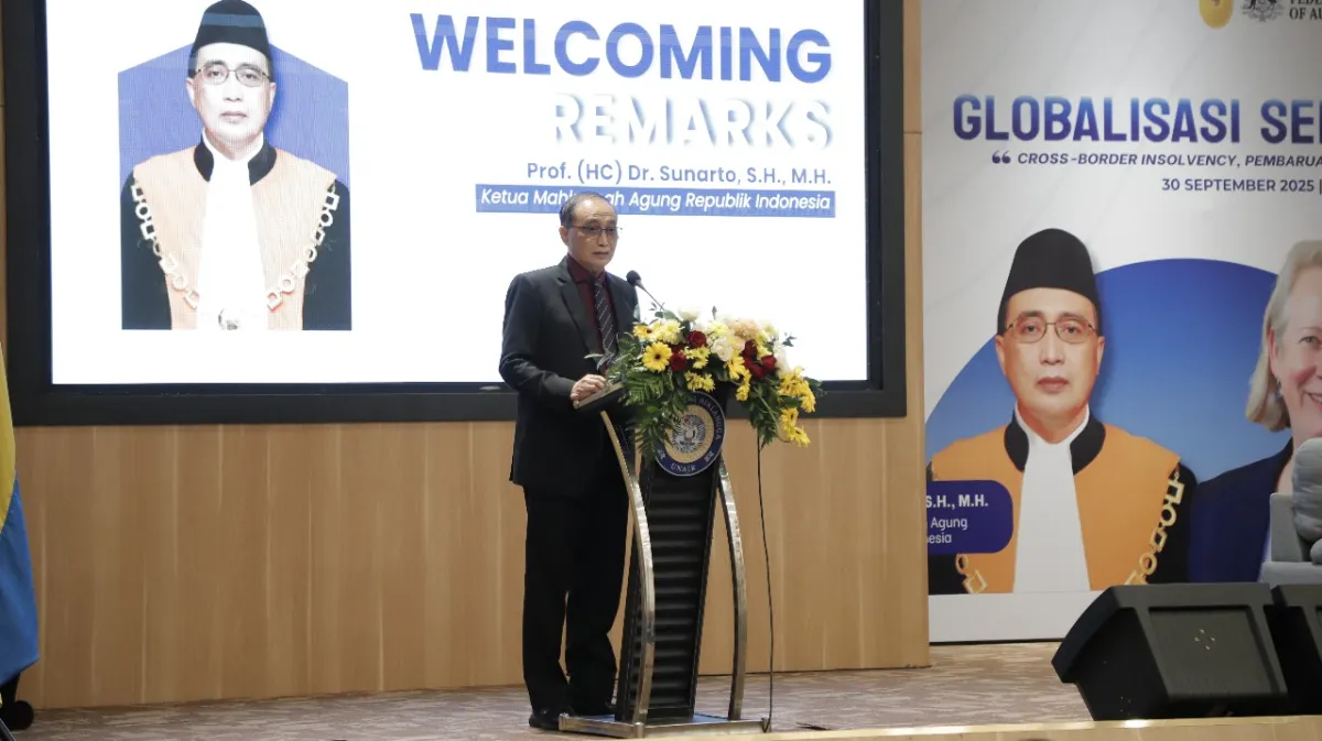Ketua MA Tekankan Peran Pengadilan dalam Penyelesaian Sengketa Komersial di Era Globalisasi pada Seminar Internasional Unair