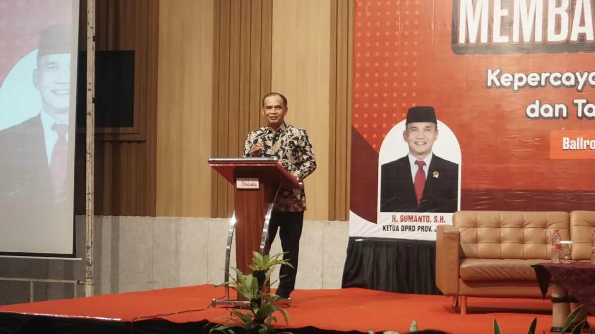 DPRD Jateng dan Bakesbangpol Gelar Seminar Refleksi Demokrasi, Bahas Kepercayaan Publik dan Peran Generasi Muda