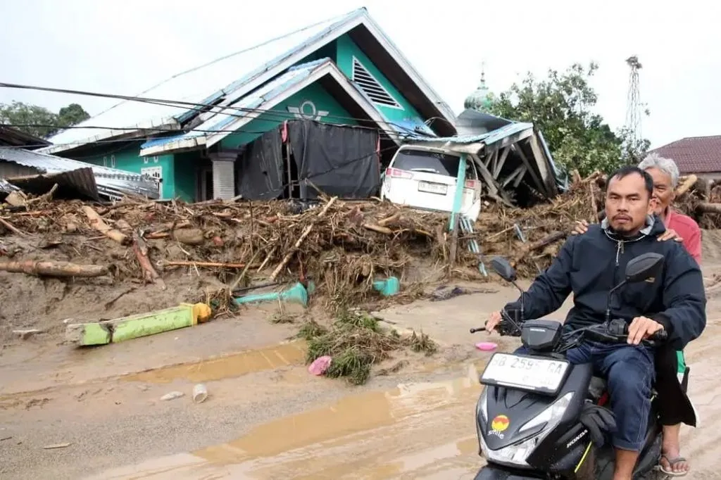 Bahlil Tanggapi Isu Tambang Emas Martabe Terkait Banjir dan Longsor di Tapanuli Selatan