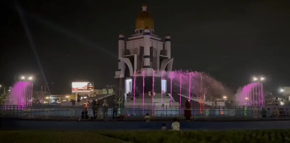 Pertunjukan Water Screen di Giri Menang Square Lombok Barat Digelar Hanya Akhir Pekan