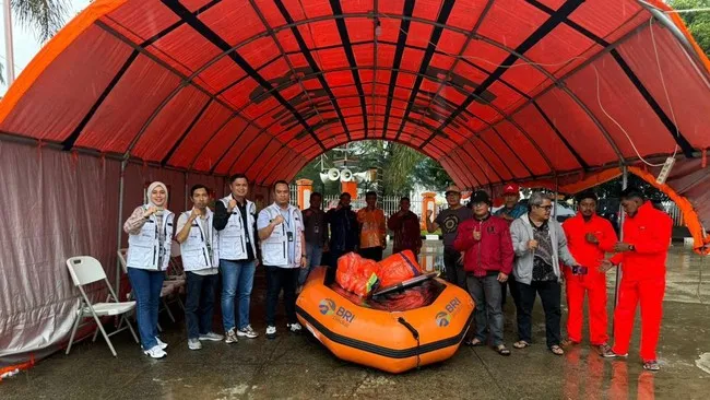 BRI Peduli Salurkan Bantuan untuk Warga Terdampak Banjir di Sumatera