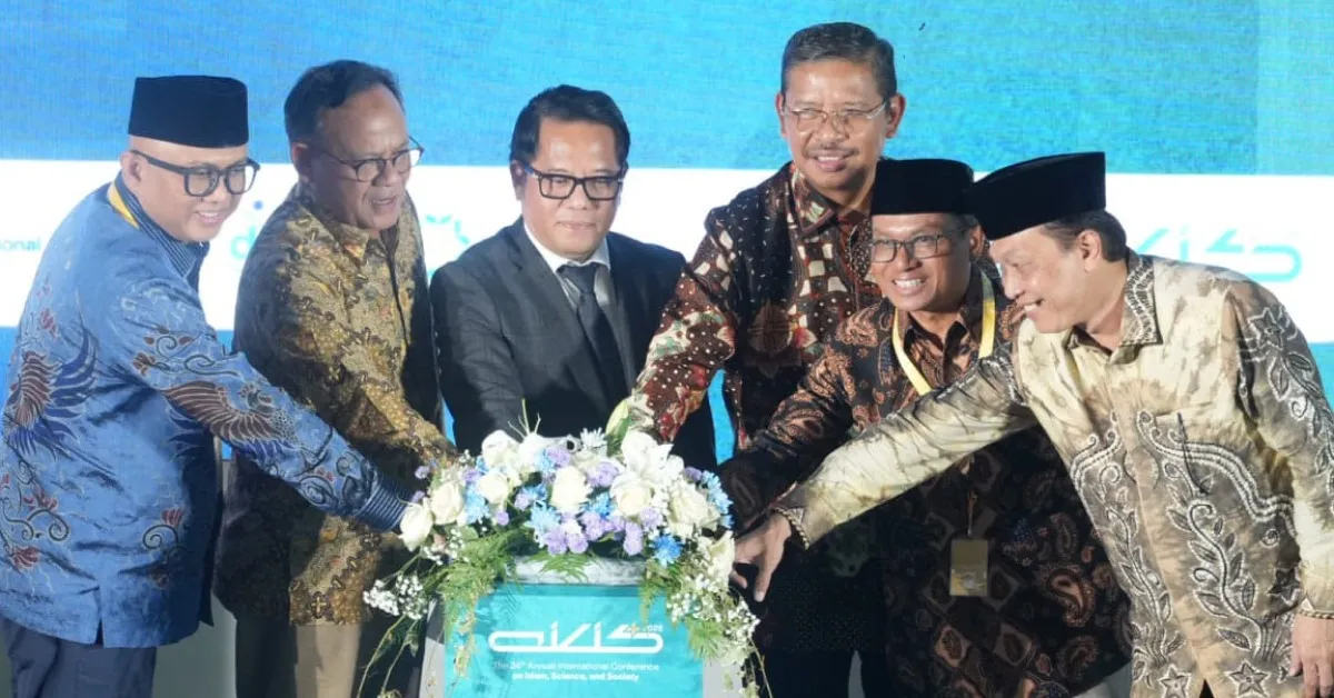 Buka AICIS+ 2025 di Depok, Sekjen Kemenag Ajak Akademisi Kolaborasi Jawab Krisis Iklim dan Revolusi AI