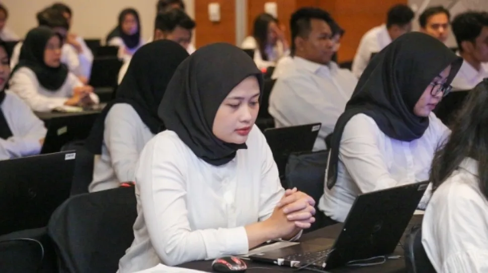 PPPK Paruh Waktu Bekerja Berdasarkan Perjanjian Kerja Tahunan yang Dapat Diperpanjang