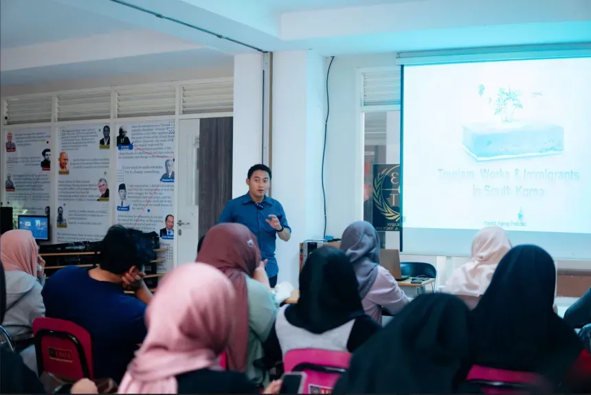 Diskusi HI UMM Bahas Migrasi, Kebijakan Imigrasi, dan Daya Tarik Korea Selatan