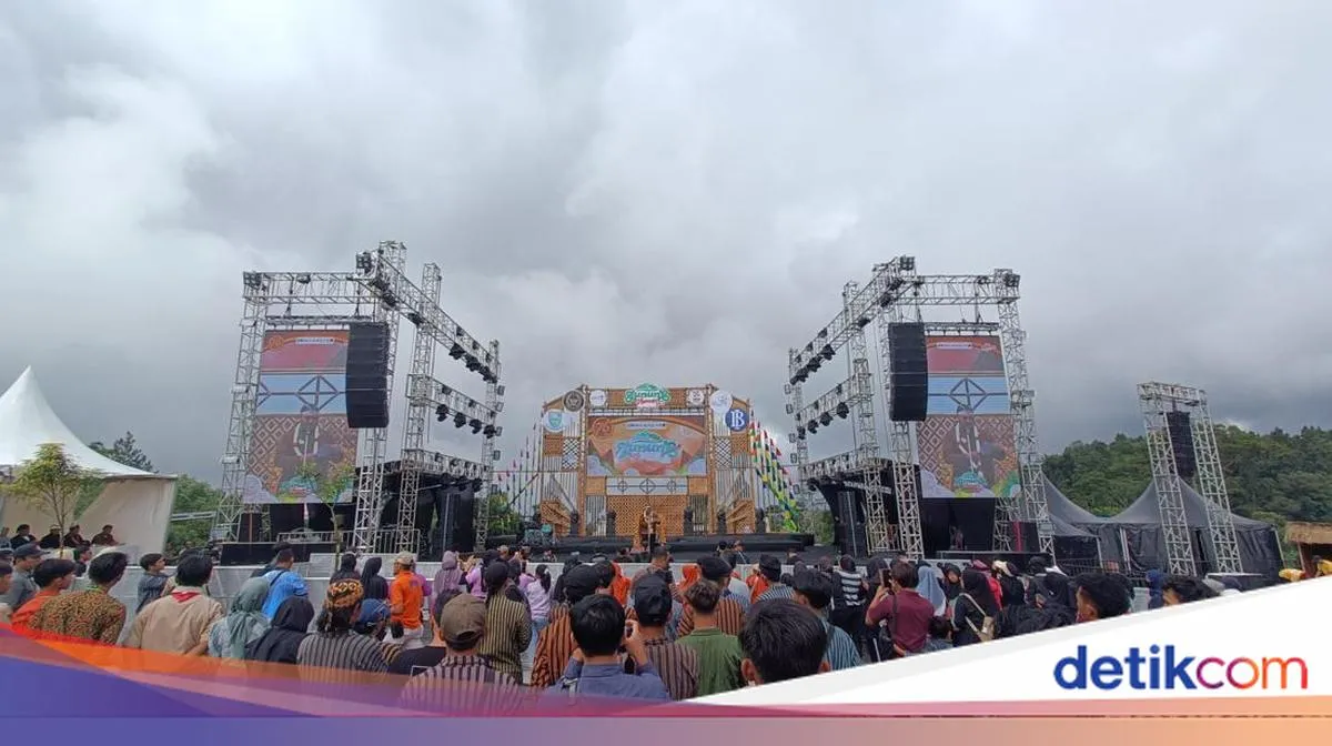 Festival Gunung Slamet 2025 Resmi Dibuka di Purbalingga, Ada Ritual Tuk Sikopyah hingga Perang Tomat