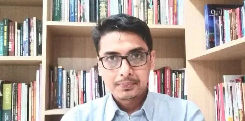 Zainal Arifin Mochtar Mengaku Diteror Lewat Telepon, Pelaku Mengaku Polisi