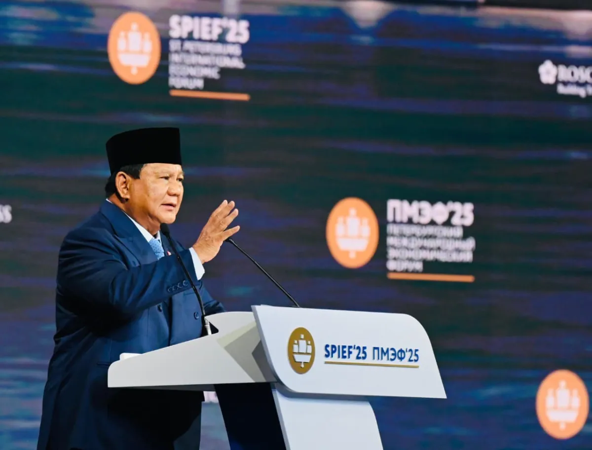 Politik Indonesia 2025: Konsolidasi Pemerintahan Prabowo, Koalisi Besar, dan Tantangan Demokrasi Digital