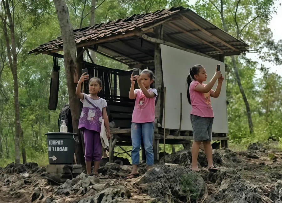 Pemerintah Targetkan 2.500 Desa Terkoneksi Internet hingga Akhir 2026