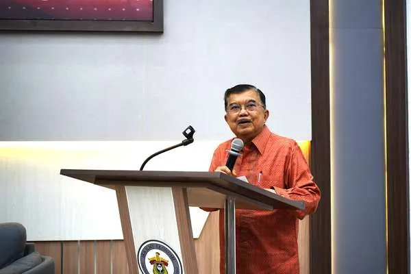 Jusuf Kalla Soroti Perubahan Ekonomi Global dan Risiko Middle Income Trap dalam Sarasehan Ekonomi di Unhas