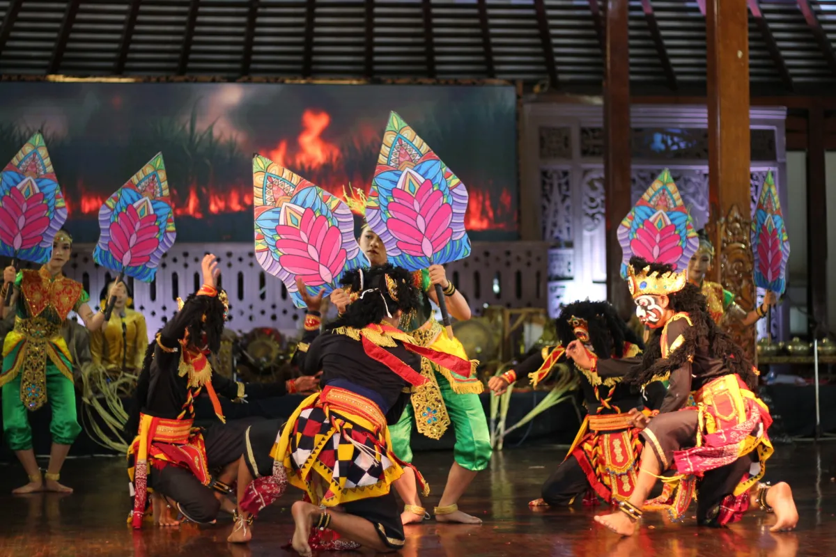 Asal-usul Rembang Diangkat dalam Dramatari "Ngrembang Sakawit" di TMII