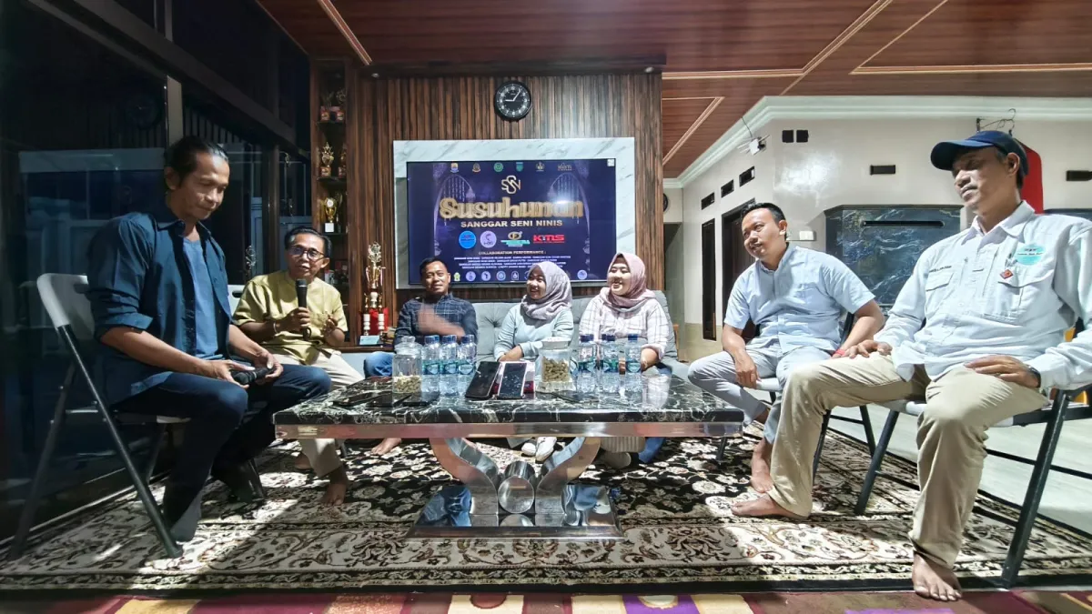 Pertunjukan ‘Susuhunan Sanggar Seni Ninis’ Hadirkan Kolaborasi Seni Tradisi dan Kontemporer di Cirebon