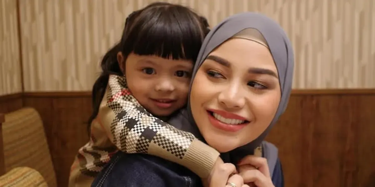 Putri Audy Item Jalani Sekolah Online Saat Situasi Jakarta Belum Kondusif