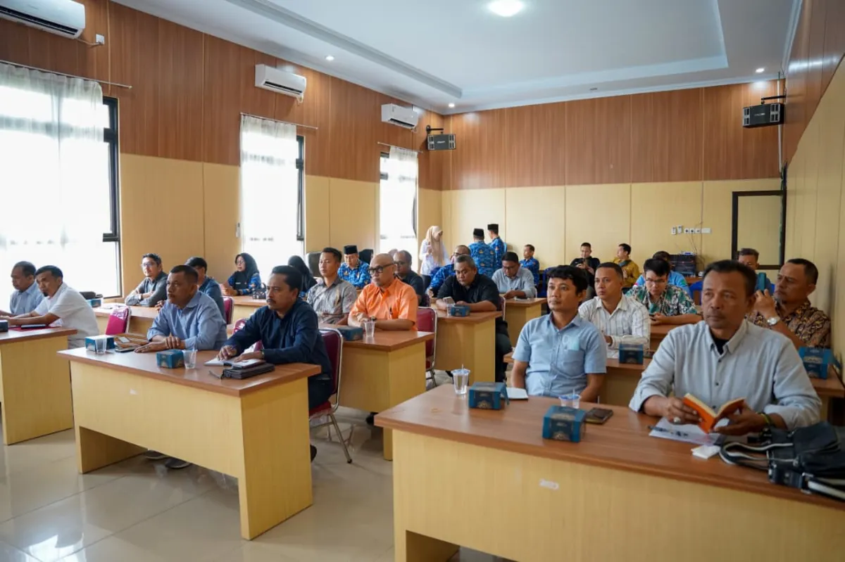 Pemprov Bengkulu Tetapkan Harga TBS Sawit November 2025 Rp3.330 per Kg, Wagub Minta Perusahaan Patuh