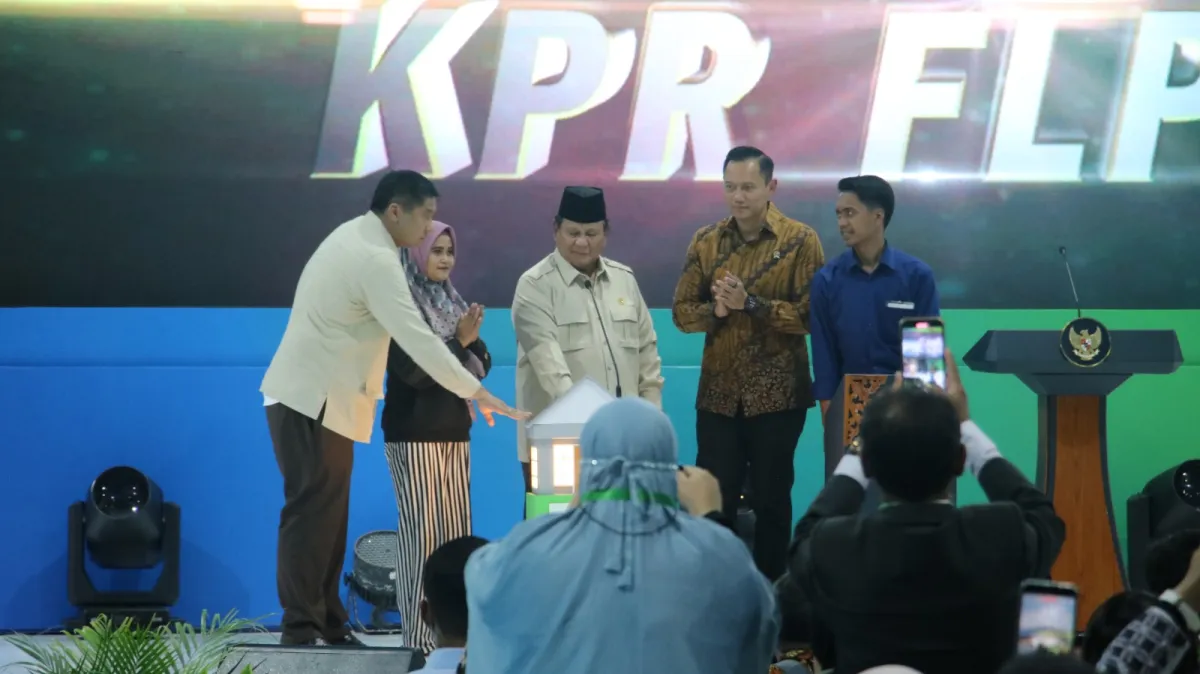 Kakanwil Kemenkum Banten Hadiri Akad Massal 50.030 Unit KPR Subsidi di Serang yang Diresmikan Presiden
