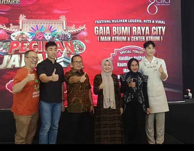 Bupati Kubu Raya Sujiwo Resmikan Festival Kuliner Pecinan Jakarta di GAIA Bumi Raya City