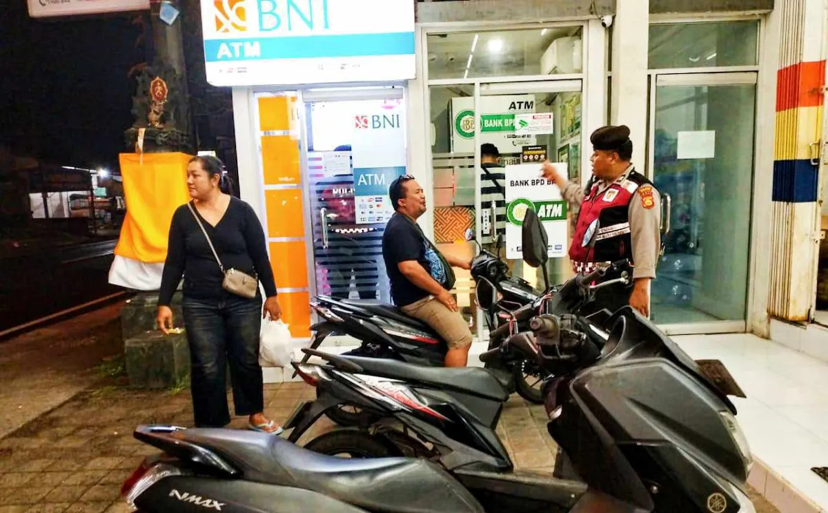 Polsek Abiansemal Intensifkan Patroli Dialogis di Gerai ATM untuk Jaga Keamanan Transaksi Warga