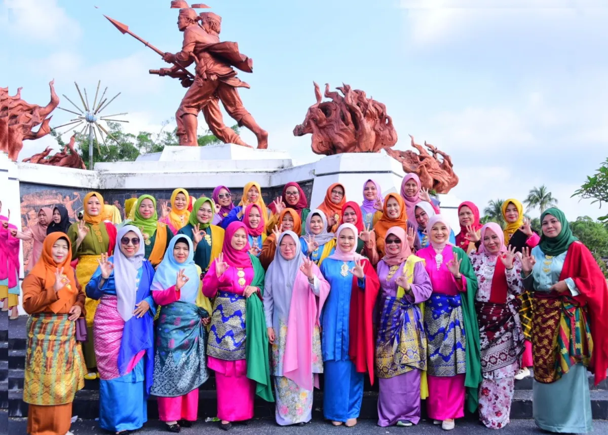 GOW Bengkalis Ikut Berperan dalam Pemecahan Rekor MURI Tari Zapin Massal Berkebaya Laboh Kekek