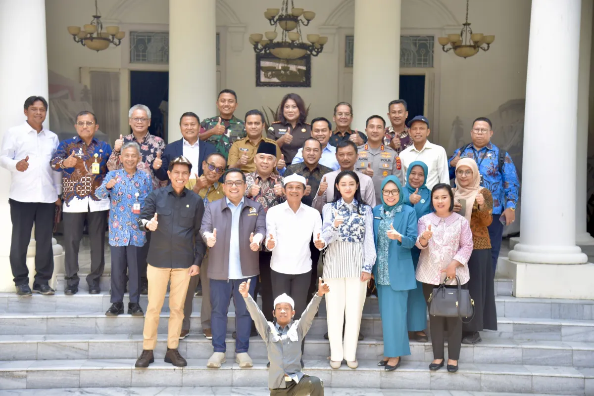 Komisi II DPR Soroti Sertifikat di Bantaran Sungai dan Tanah Negara saat Kunjungan ke Purwakarta