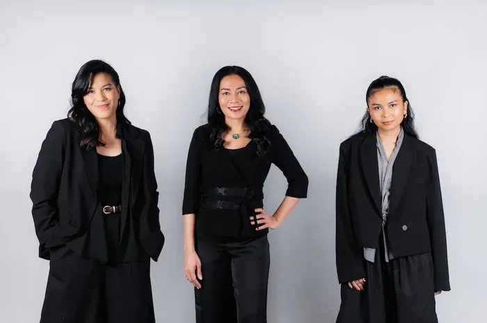 Netflix Gandeng Dee Lestari Adaptasi Rapijali, Perahu Kertas, dan Aroma Karsa Jadi Serial Orisinal