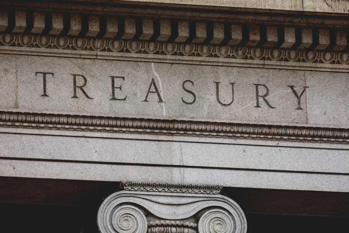 Pajak dan Ketentuan Buyback Saham Treasury: Tarif PPh, Metode, dan Pelaporan