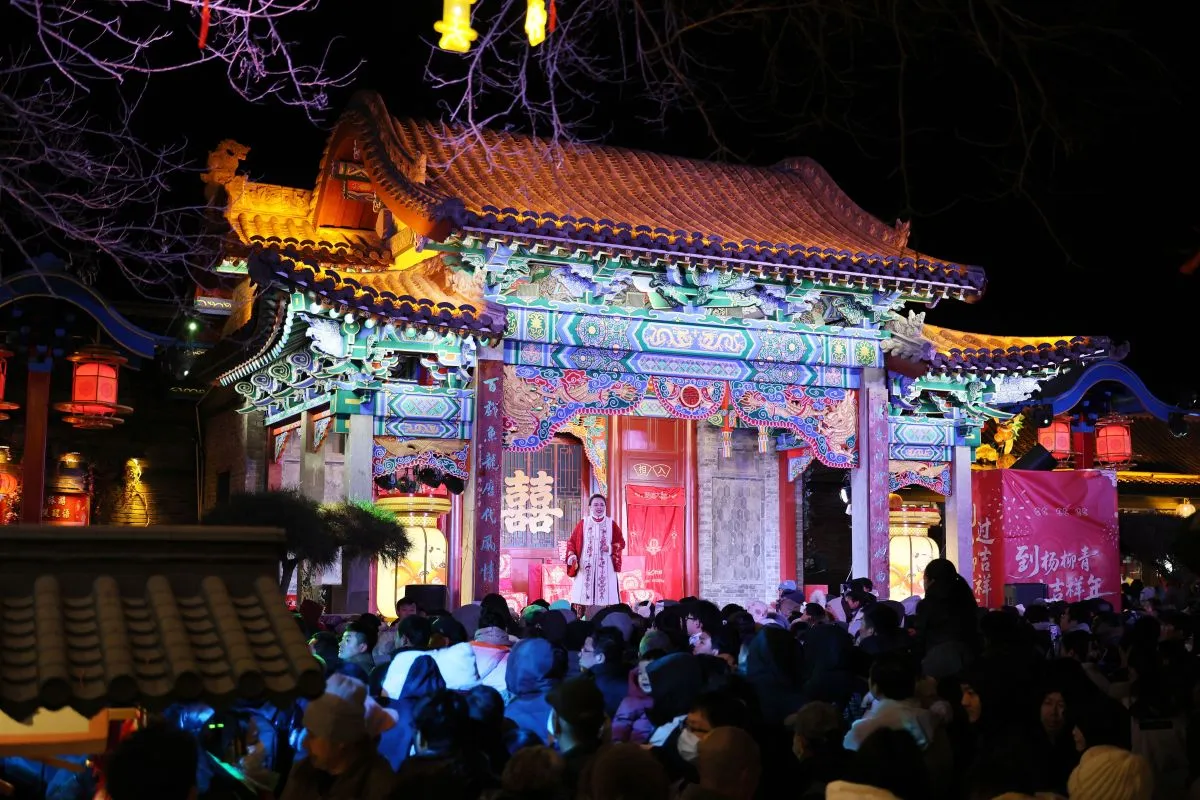 Pertunjukan Cahaya Tahun Baru Semarakkan Kota Kuno Yangliuqing di Tianjin