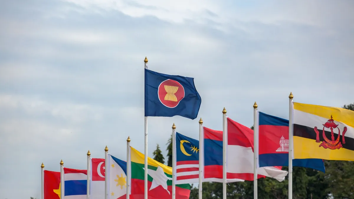 ASEAN dan Strategi “Lunak” Menjaga Keamanan Asia Tenggara