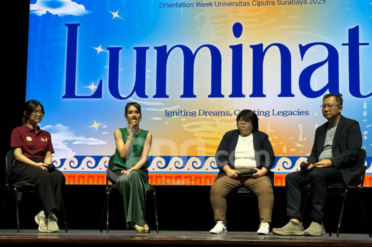 O-Week UC Surabaya 2025 Hadirkan Cinta Laura, Dorong Mahasiswa Baru Jadi Entrepreneur Peduli Sosial