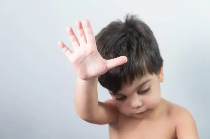 Balita Sering Bilang “Tidak”? Ini Alasan di Baliknya dan Cara Menyikapinya