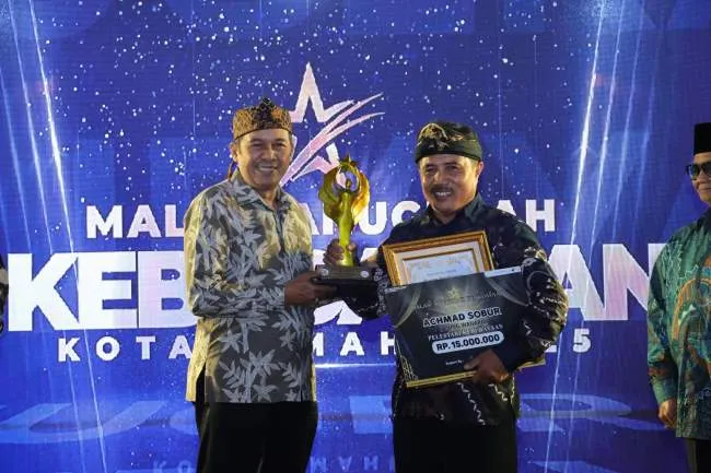 Malam Anugerah Kebudayaan 2025 di Cimahi Apresiasi Pelaku Budaya, Wali Kota Soroti Seni Tulis Aksara Sunda