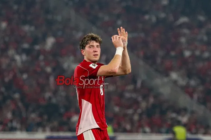 Hugo Ekitike Jelaskan Alasan Mengikuti Ole Romeny di Instagram