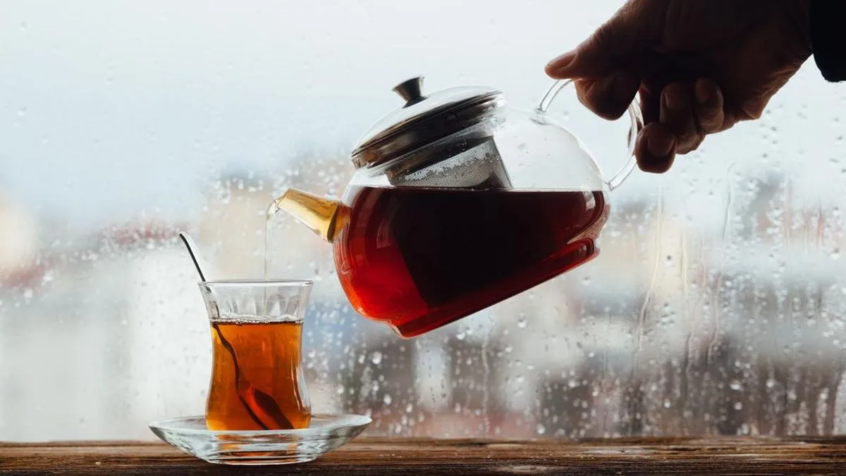 Studi: Teh Hitam Dikaitkan dengan Penurunan Kolesterol dan Perlindungan Kesehatan Jantung