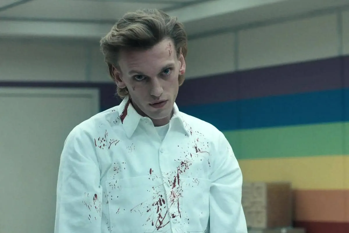 10 Film dan Serial yang Pernah Dibintangi Jamie Campbell Bower Selain Stranger Things