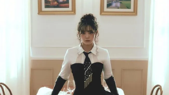 Kim Se Jeong Rilis Single Album "Solar System", Remake Lagu Sung Si Kyung