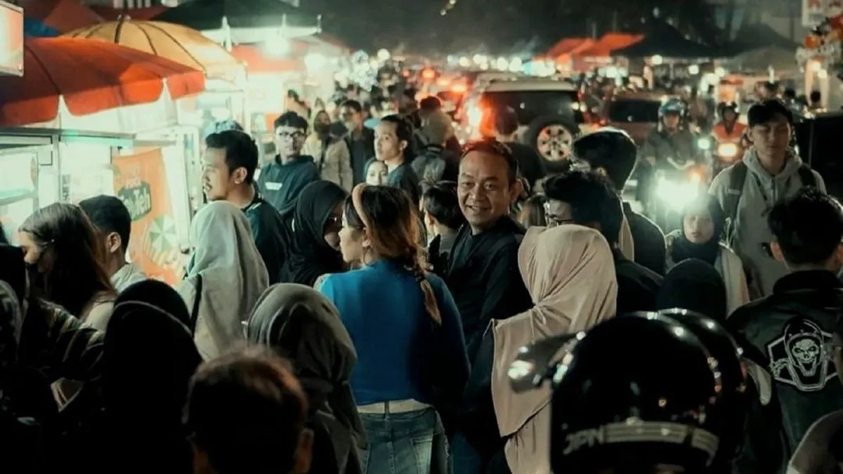 Street Food Dipatiukur Bandung: Dimsum dan Seblak Jadi Incaran Saat Malam Minggu