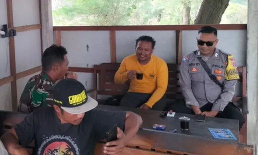 Polisi Patroli di Kawasan Wisata Parangtritis untuk Jaga Keamanan Pengunjung