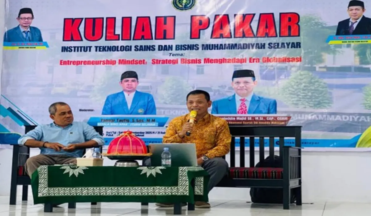 Dosen UIN Alauddin Paparkan Strategi Bisnis di Era Globalisasi dalam Kuliah Pakar ITSBM Selayar