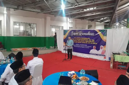 Safari Ramadan di Tenayan Raya, Wali Kota Pekanbaru Siapkan Dana Rp200 Juta untuk Masjid dan Fasilitas Internet Gratis