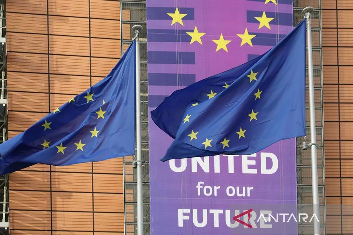 Dewan Uni Eropa Resmi Adopsi Paket Sanksi ke-18 terhadap Rusia