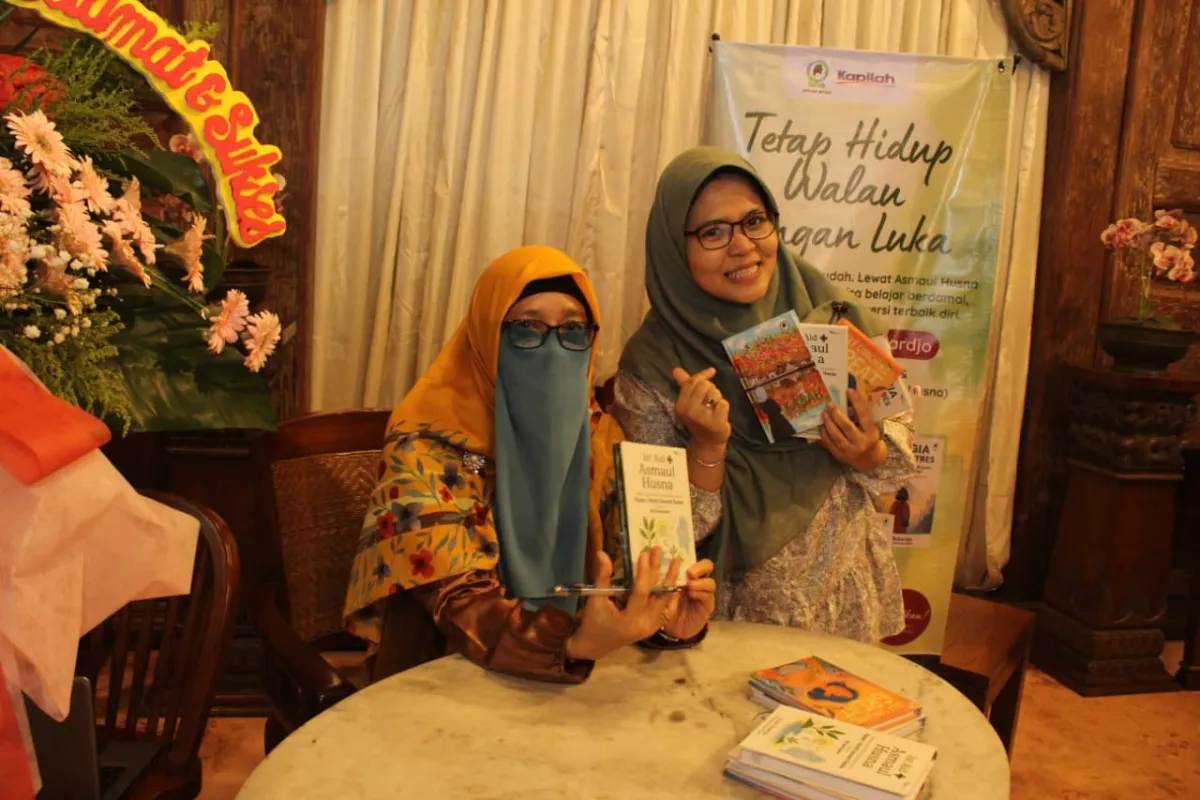 Chichi Sukardjo Luncurkan Program dan Buku “Tetap Hidup Walau Dengan Luka” Berbasis Asmaul Husna
