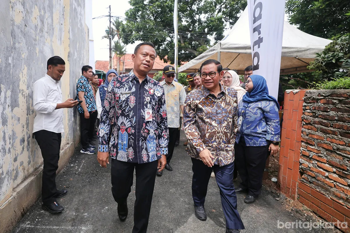 Gubernur Pramono Anung Resmikan Tangki Septik Komunal Berbasis Biogas di Pasar Rebo