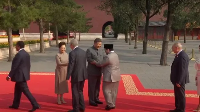 Prabowo Kunjungi Beijing Hadiri Parade Militer, Disambut Xi Jinping