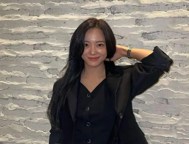 Kim Sejeong Kembali Bermusik, Rilis Single Perdana ‘Solar System’